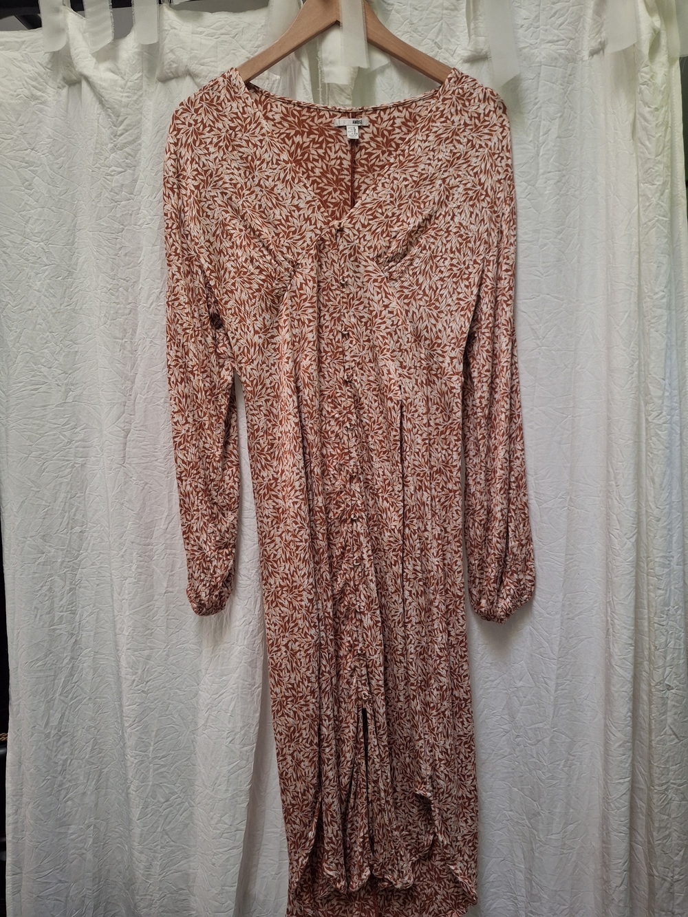 Amuse Society Rust and White Floral-Print Long Sleeve Midi Dress